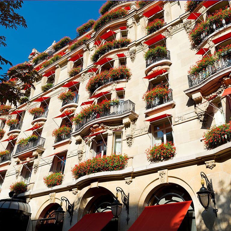 Hôtel Plaza Athénée facade